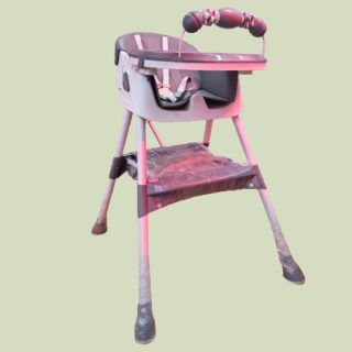 Silla comedor mecedora con juguete