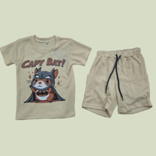 Conjunto niño beige diseño capibara T4